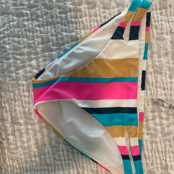 Raisins swimsuit NWT non smoking pet free home. Top is  M bottom is L - Picture 4 of 7